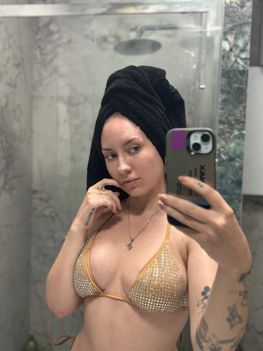 Nude girl KateV in Inkou