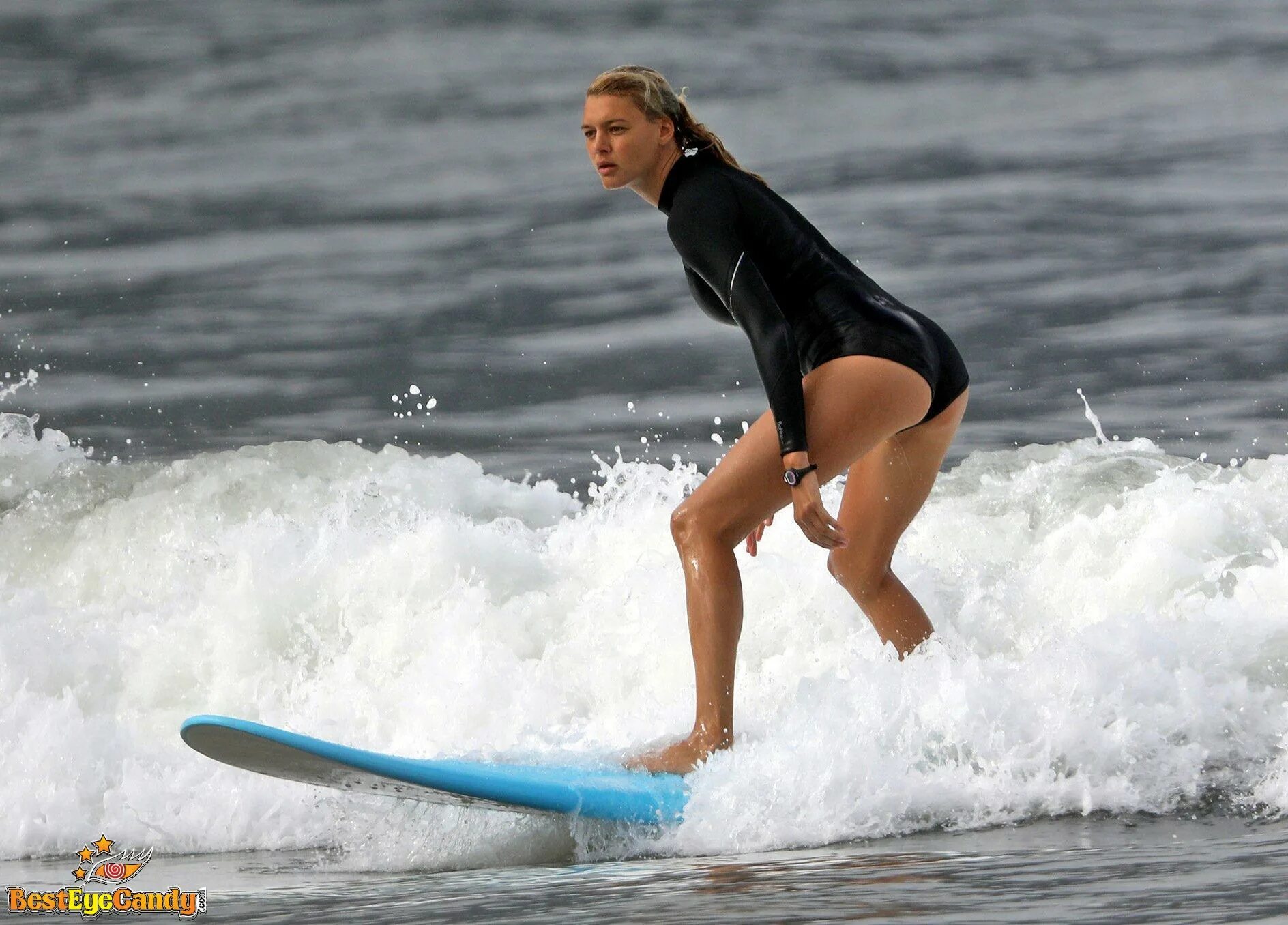 Kelly Rohrbach underwear in Inkou